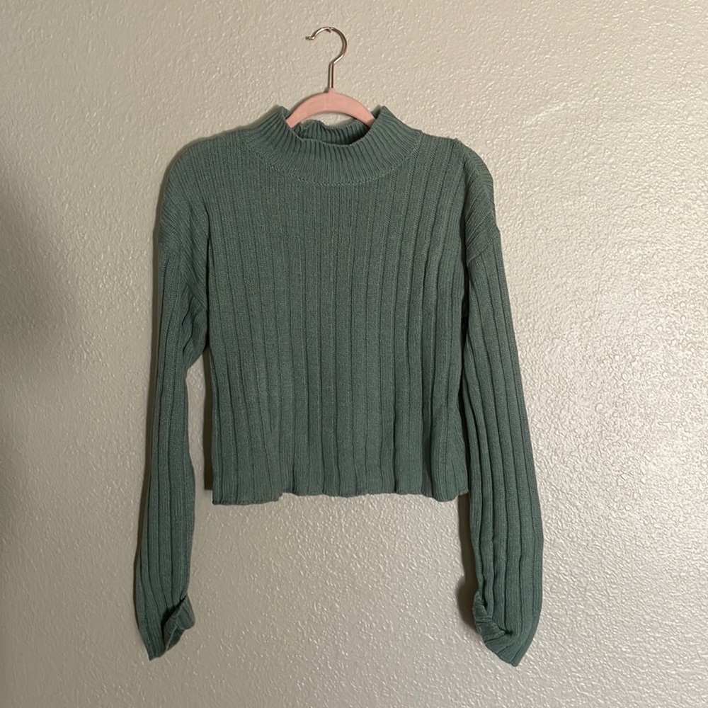 Medium woman’s sweater